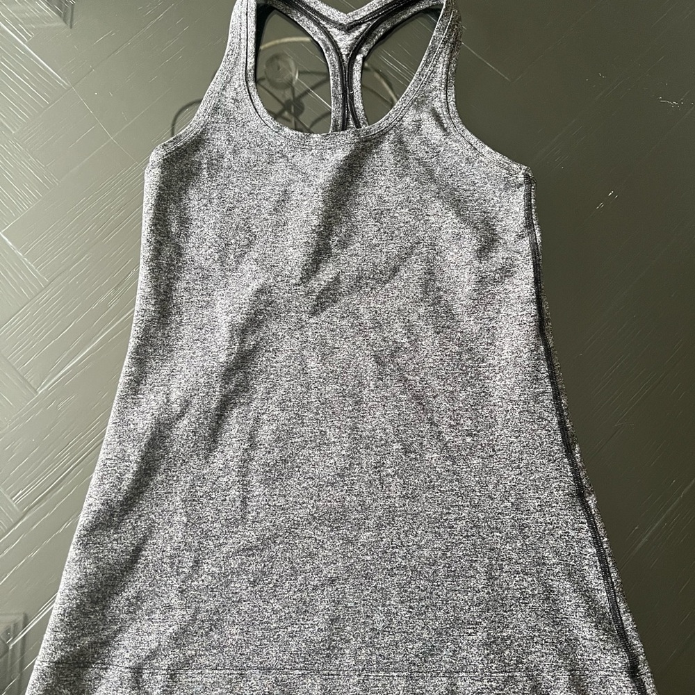 Lululemon Size 8 Cool Racerback Tank